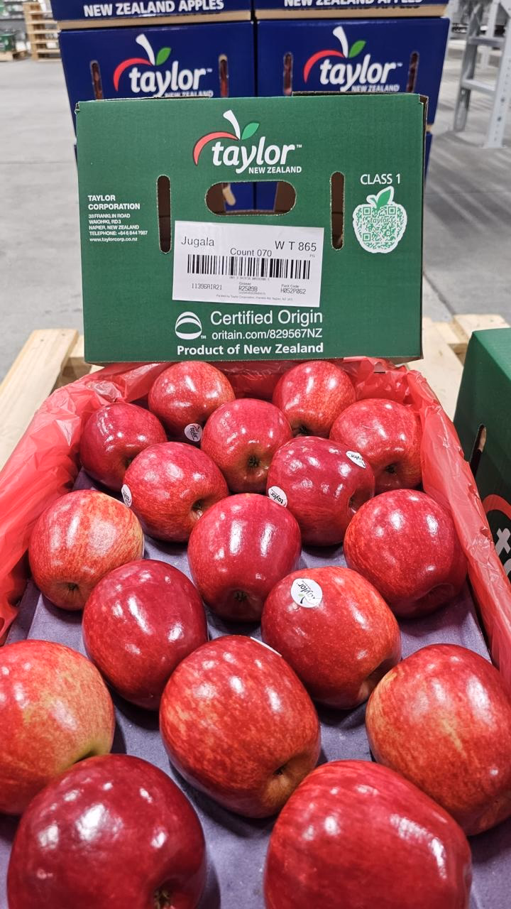 New Zealand apples in a certified-origin carton